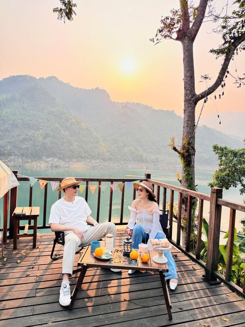 Lakeside Glamping